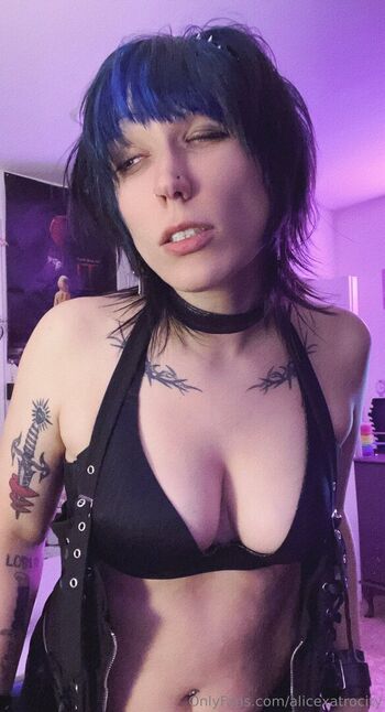alicexatrocity