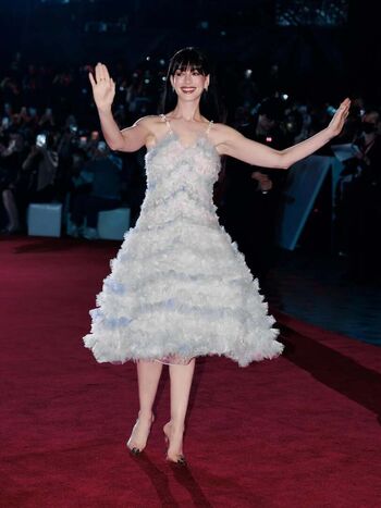 Anne Hathaway