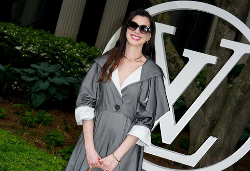 Anne Hathaway