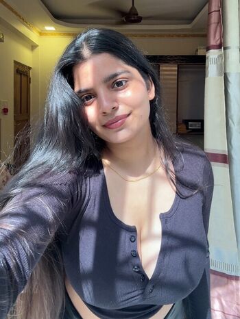 _anushkadiariess_