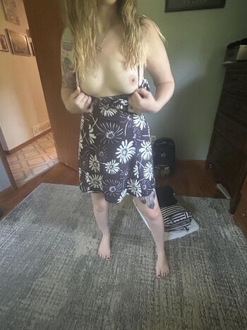 ashleyycrowley