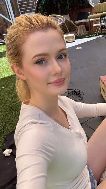 Avalon Warren