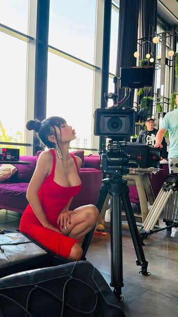 Bai Ling