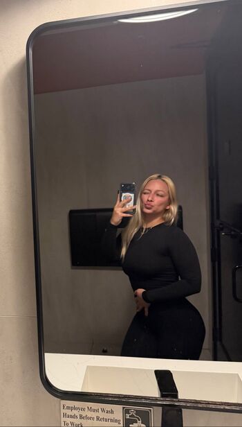 bella.thiccc