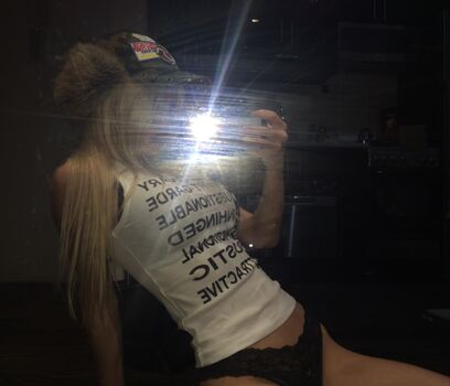 BestBlondiiecb