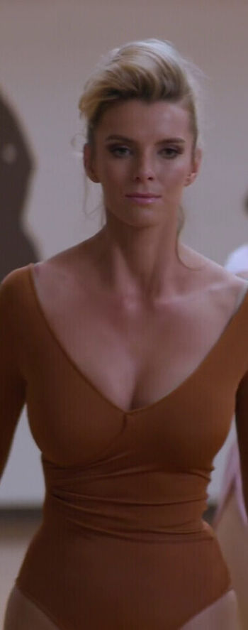 Betty Gilpin