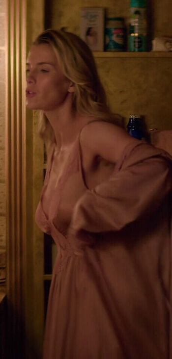 Betty Gilpin