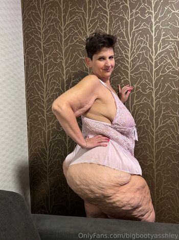 bigbootyasshley