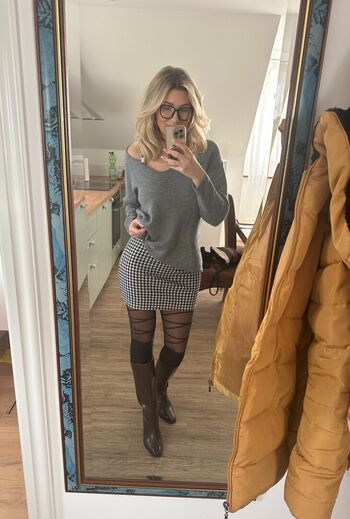 Bouncing_angel
