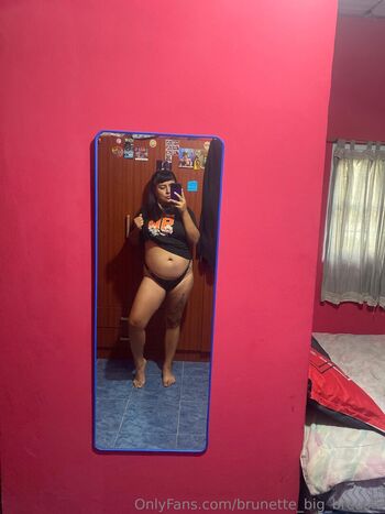 brunette_big_breasts