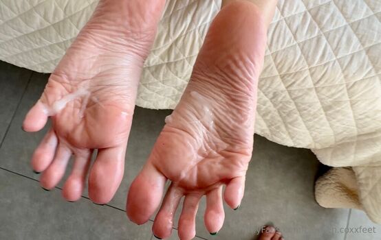 carmen.coxxfeet
