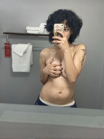 carmennl0ve
