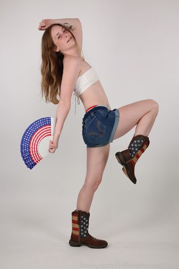 chelseymarieofficial
