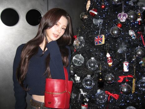 Cho Mi-yeon (Miyeon) - i-dle [(G)I-dle]