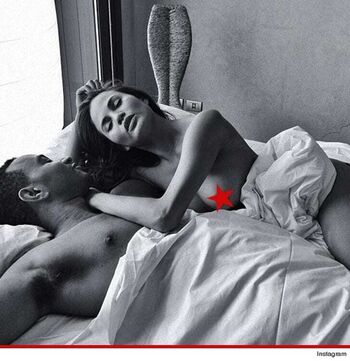 chrissyteigen
