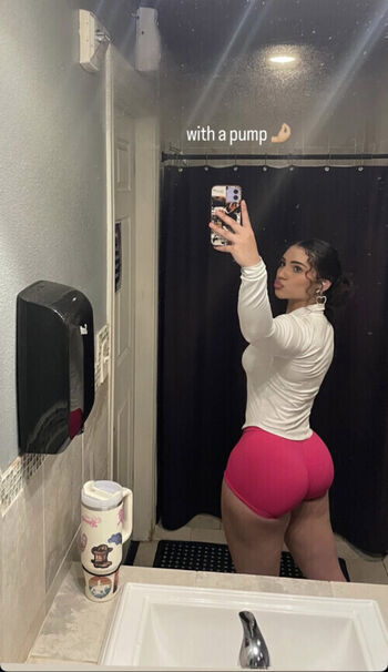 Curvy Goddesses