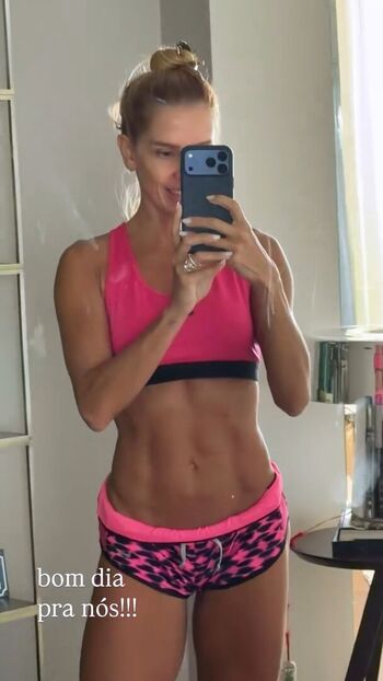 Deborah Secco