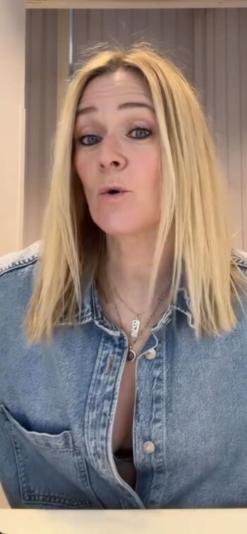 Edith Bowman Dj