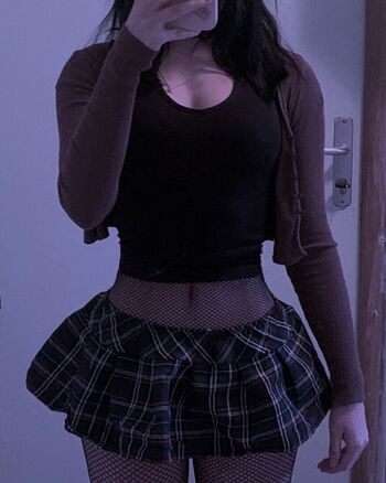 Elfyhsq