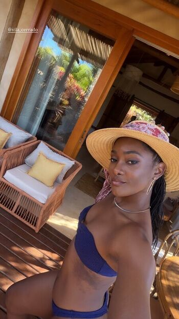 Erika Januza