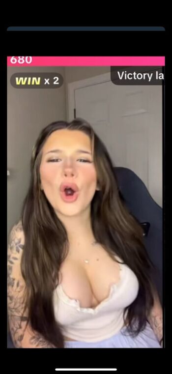 everyonelovessjenna