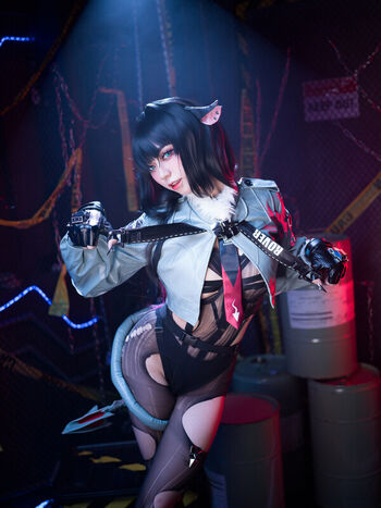 Filipina Cosplayers