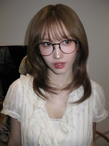 Hirai Momo