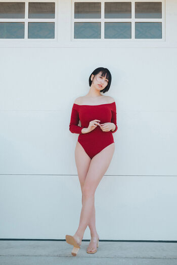 Ina Enohara 榎原依那