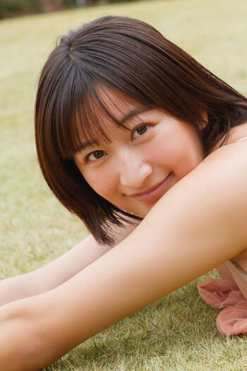 Ina Enohara 榎原依那