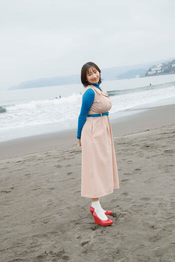 Ina Enohara 榎原依那