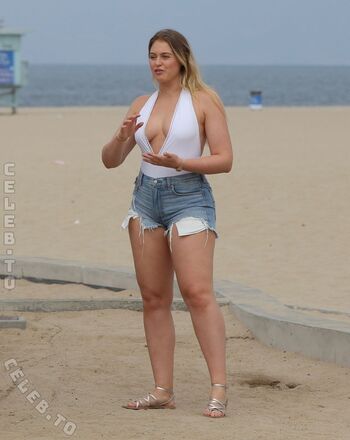 Iskra Lawrence