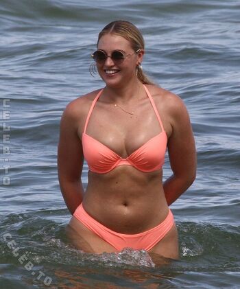 Iskra Lawrence