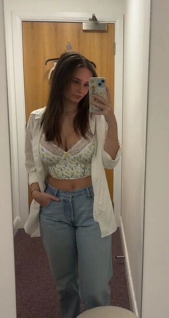 Izzy Davies