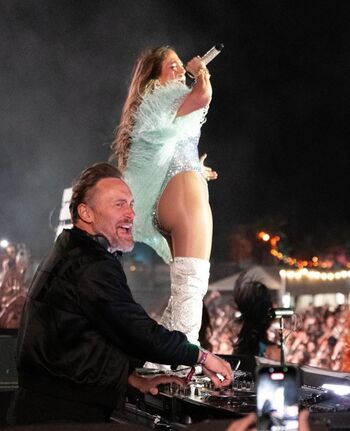 Jennifer Lopez