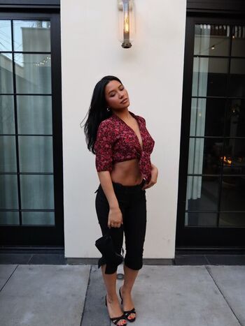 Julia Kelly