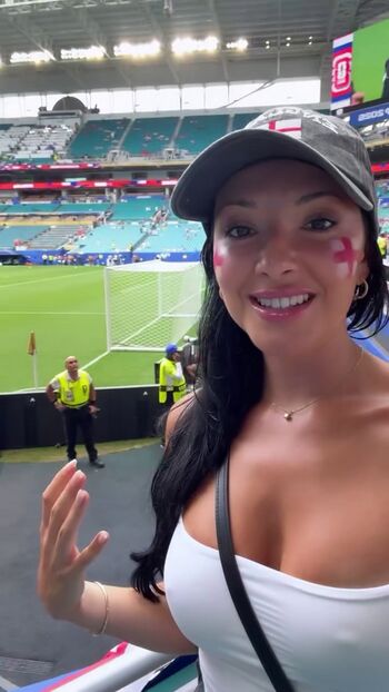 Layah Heilpern