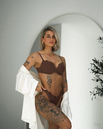 Lena Ajoy
