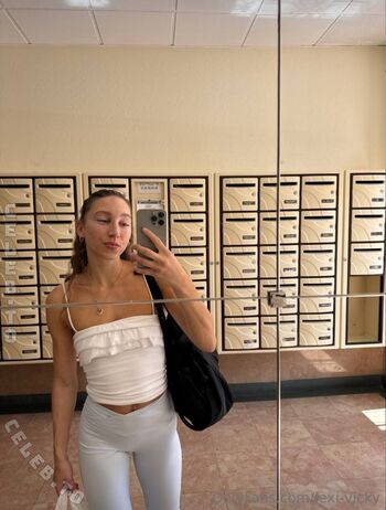 Lexi2001