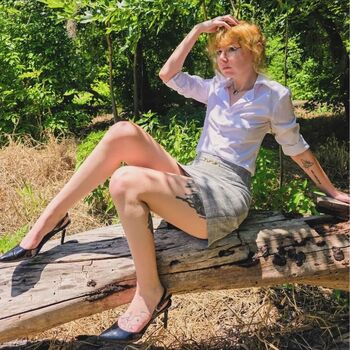 lilpeachyfox