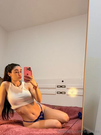 lilysilvax