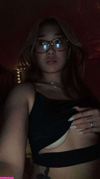 lindsayyy1243