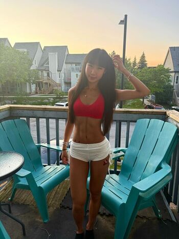 Lisha Li