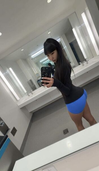 Lisha Li