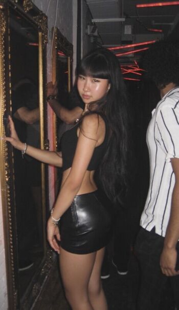 Lisha Li