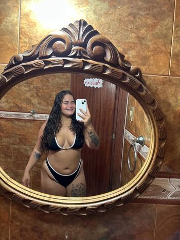 Loira_da_titan