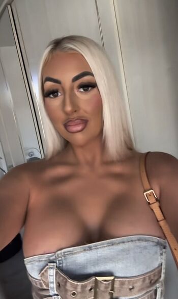 Lucyrebeccaofficial
