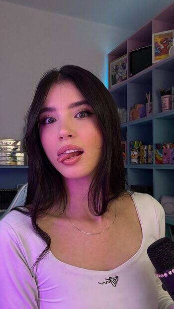 Luisa Valencia