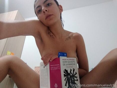 Manuela Velez