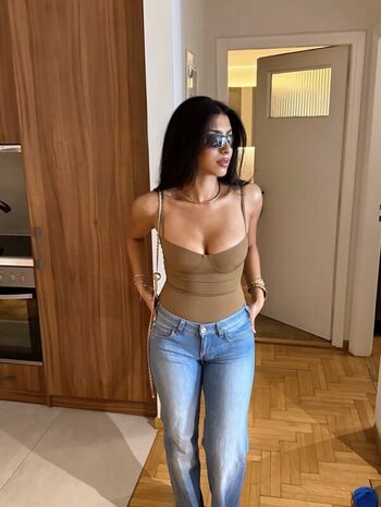 maryamazinani