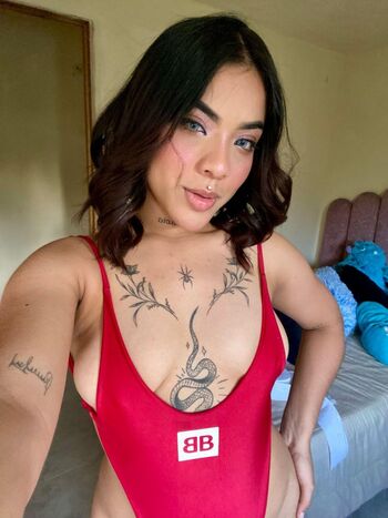Maryybellax